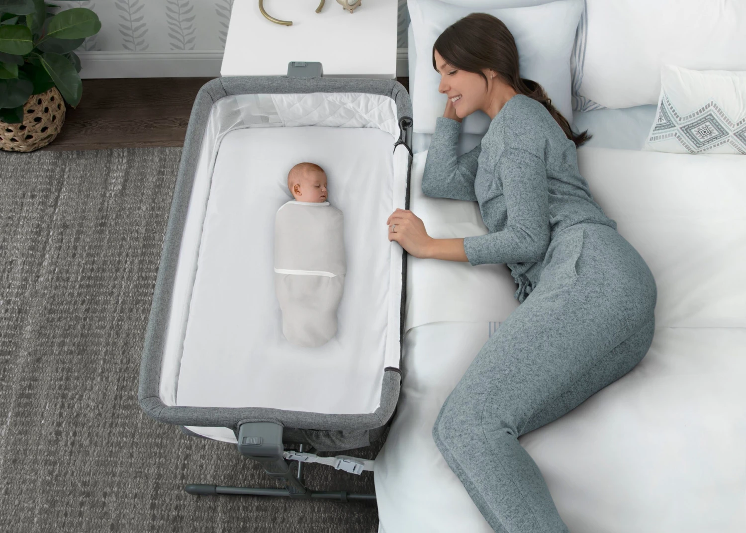 Delta Children Close2Me Bedside Baby Bassinet 6 Delta Children Close2Me Bedside Baby Bassinet - Image 6