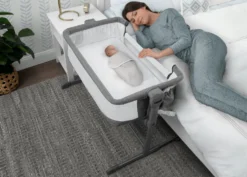 Delta Children Close2Me Bedside Baby Bassinet 18 Delta Children Close2Me Bedside Baby Bassinet -Delta Children Sales Store 24002 2012 Delta Close2Me Bassinet Lifestyle 03 scaled