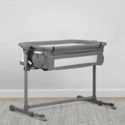 Delta Children Close2Me Bedside Baby Bassinet 21 Delta Children Close2Me Bedside Baby Bassinet -Delta Children Sales Store 24002 2012 Delta Close2Me Bassinet Lifestyle 101