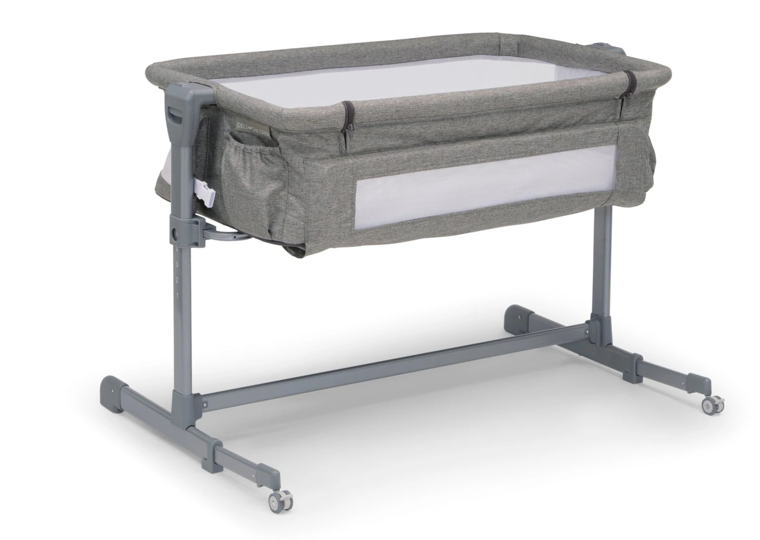 Delta Children Close2Me Bedside Baby Bassinet 2 Delta Children Close2Me Bedside Baby Bassinet - Image 2
