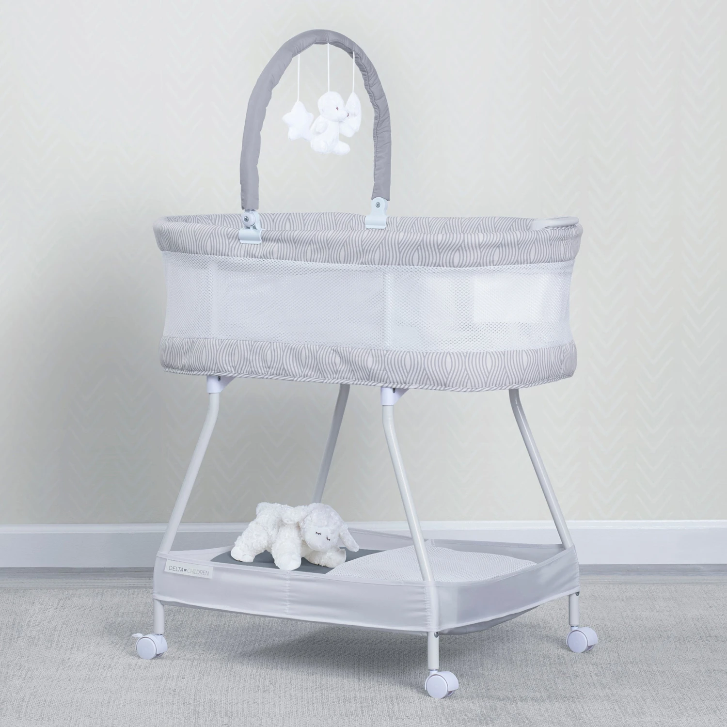 Delta Children Wave Bassinet 1 Delta Children Wave Bassinet