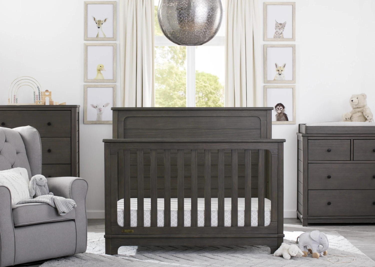 Monterey 4 Drawer Chest 6 Monterey 4 Drawer Chest - Image 6