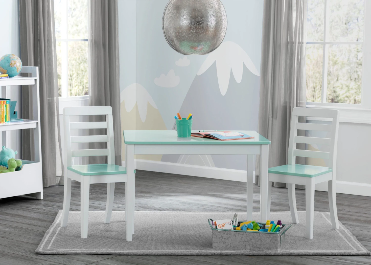 Delta Children Gateway Table & 2 Chair Set 1 Delta Children Gateway Table & 2 Chair Set