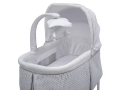 IComfort Auto Glide Bassinet 14 IComfort Auto Glide Bassinet -Delta Children Sales Store 701605 2143 SertaiComfortAutoGlidingBassinet 16 scaled