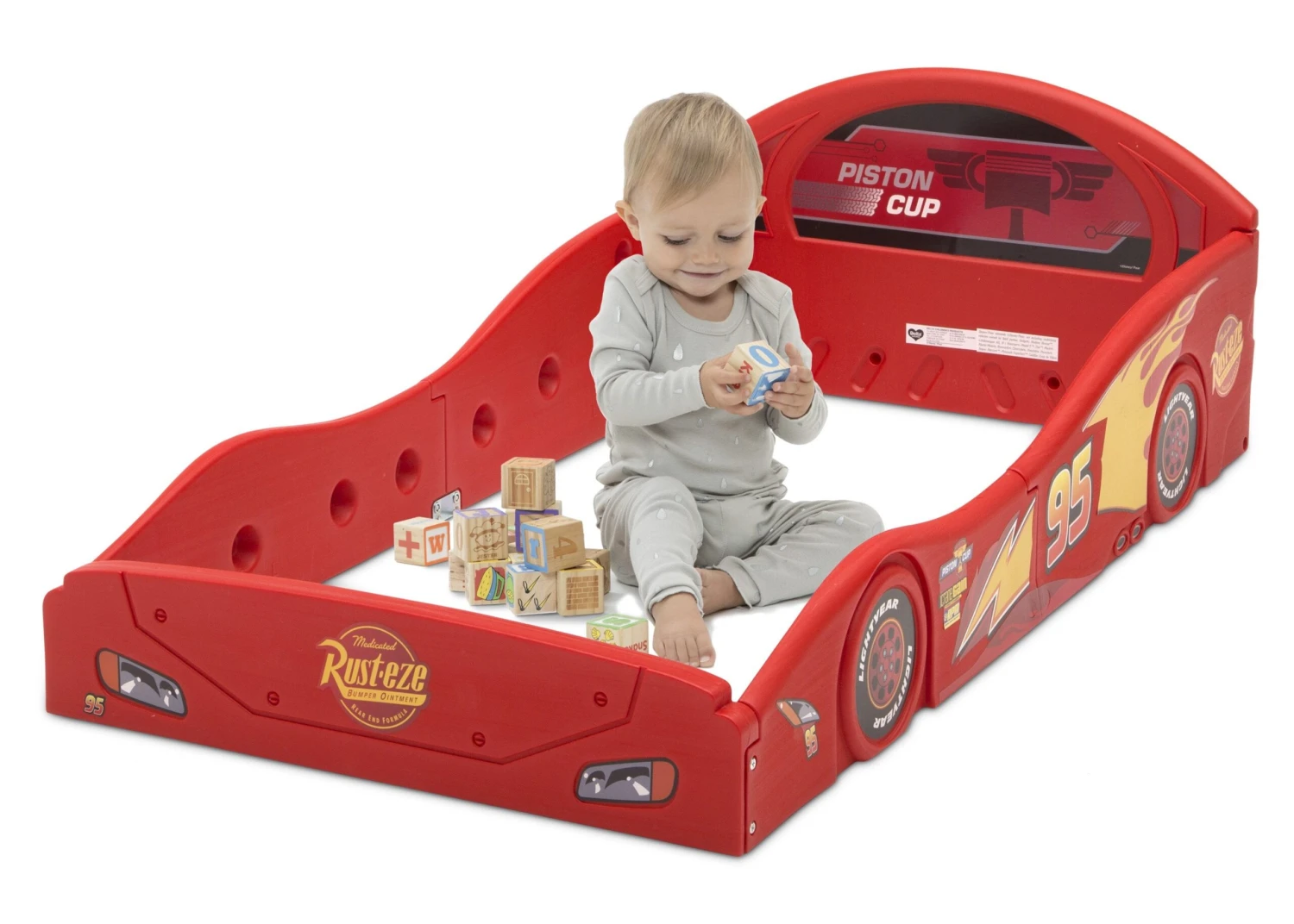 Disney / Pixar Cars Lightning McQueen Plastic Sleep And Play Toddler Bed 5 Disney / Pixar Cars Lightning McQueen Plastic Sleep And Play Toddler Bed - Image 5
