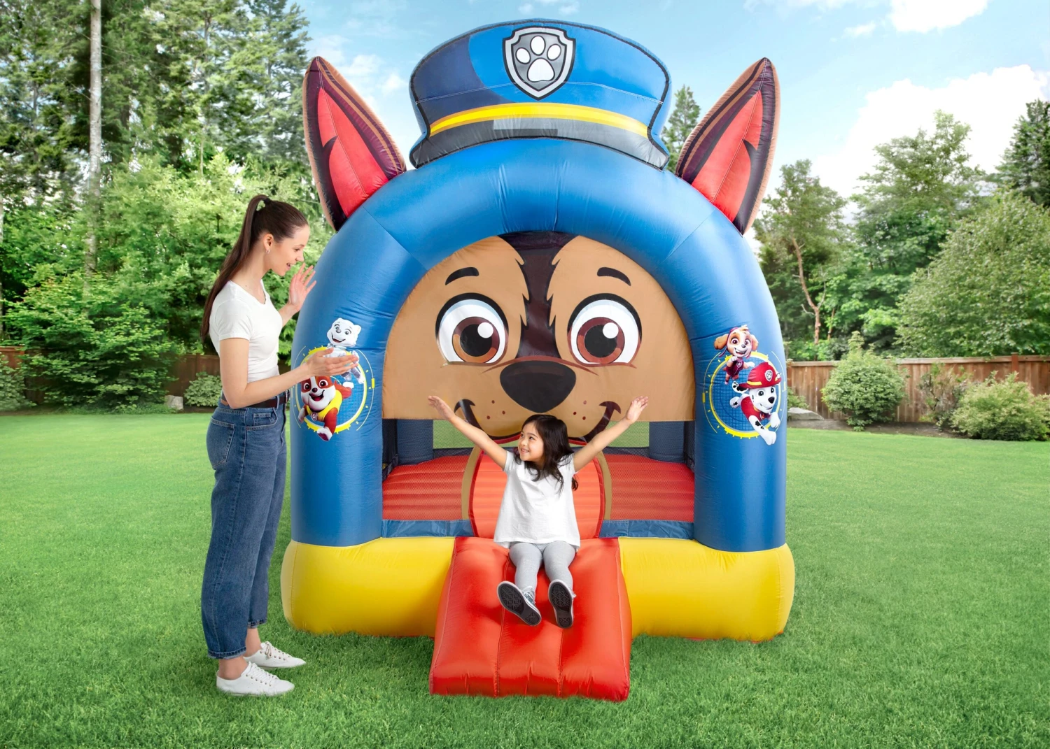 Delta Children PAW Patrol Inflatable Bounce House For Kids - Includes Heavy Duty Blower 2 Delta Children PAW Patrol Inflatable Bounce House For Kids - Includes Heavy Duty Blower - Image 2