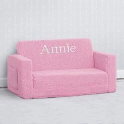 Delta Children Personalized Cozee Flip-Out Sherpa 2-in-1 Convertible Sofa To Lounger For Kids 23 Delta Children Personalized Cozee Flip-Out Sherpa 2-in-1 Convertible Sofa To Lounger For Kids -Delta Children Sales Store EM208223W 5032 Cozee Flip Out Sherpa Sofa Embroidered pink Lifestyle 103