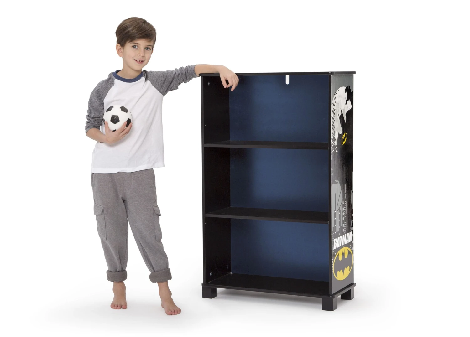 Delta Children Batman Deluxe 3-Shelf Bookcase 4 Delta Children Batman Deluxe 3-Shelf Bookcase - Image 4