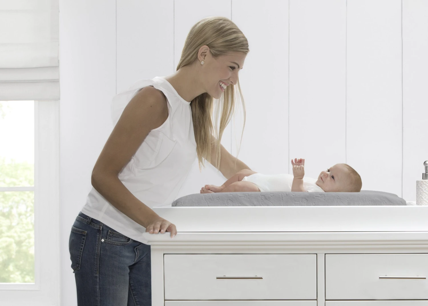 Perfect Sleeper Contoured Changing Pad With Plush Cover 2 Perfect Sleeper Contoured Changing Pad With Plush Cover - Image 2