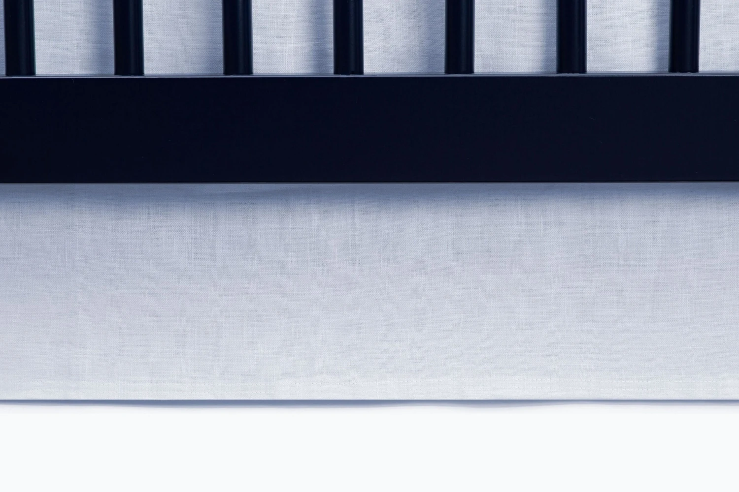 BabyGap Linen Crib Skirt 8 BabyGap Linen Crib Skirt - Image 8