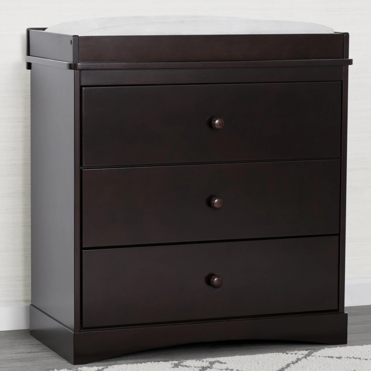 Delta Children Skylar 3 Drawer Dresser With Changing Top 11 Delta Children Skylar 3 Drawer Dresser With Changing Top - Image 11