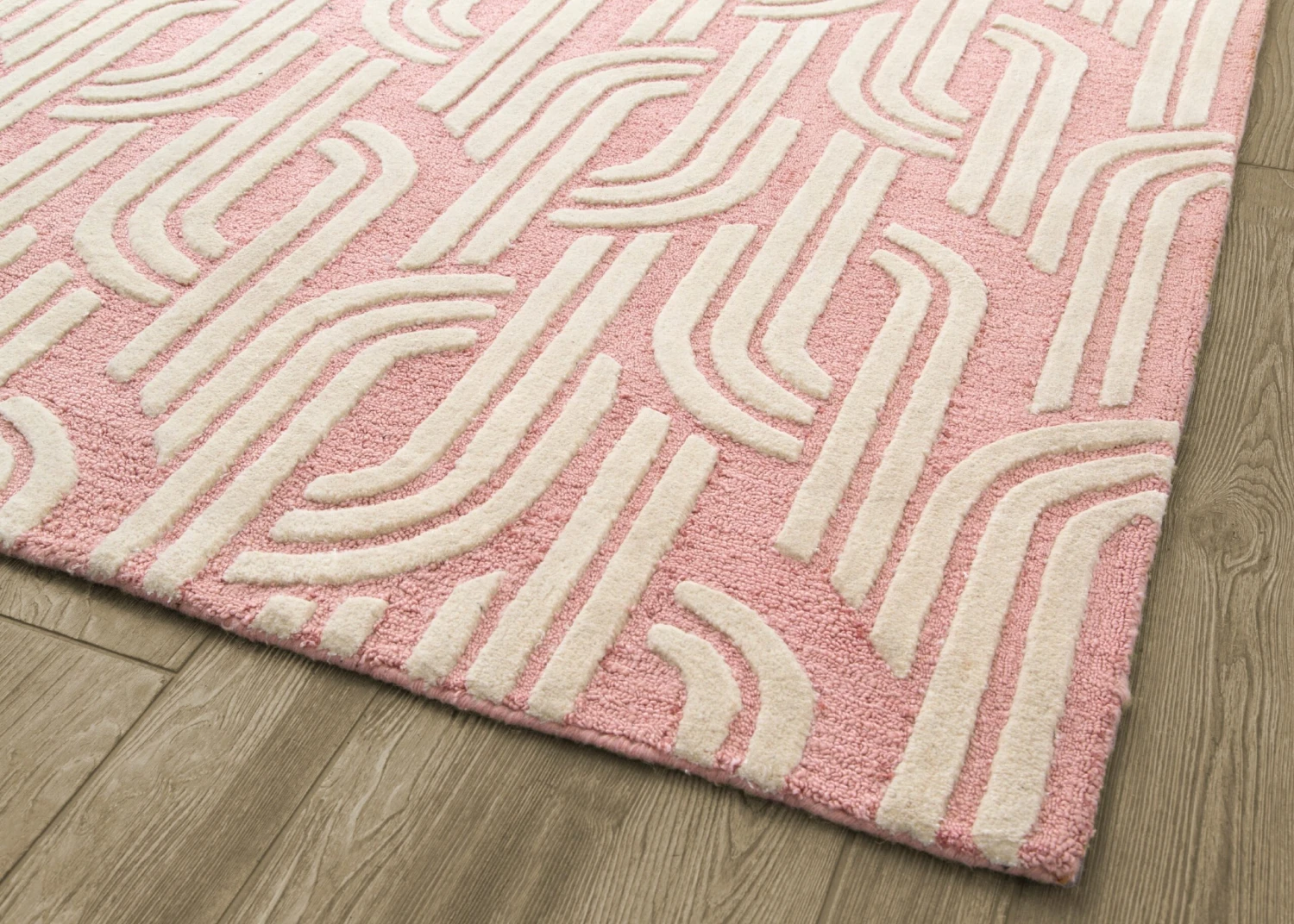 Delta Children Rose Links Hand-Tufted Wool Blend Area Rug 5x8 2 Delta Children Rose Links Hand-Tufted Wool Blend Area Rug 5x8 - Image 2