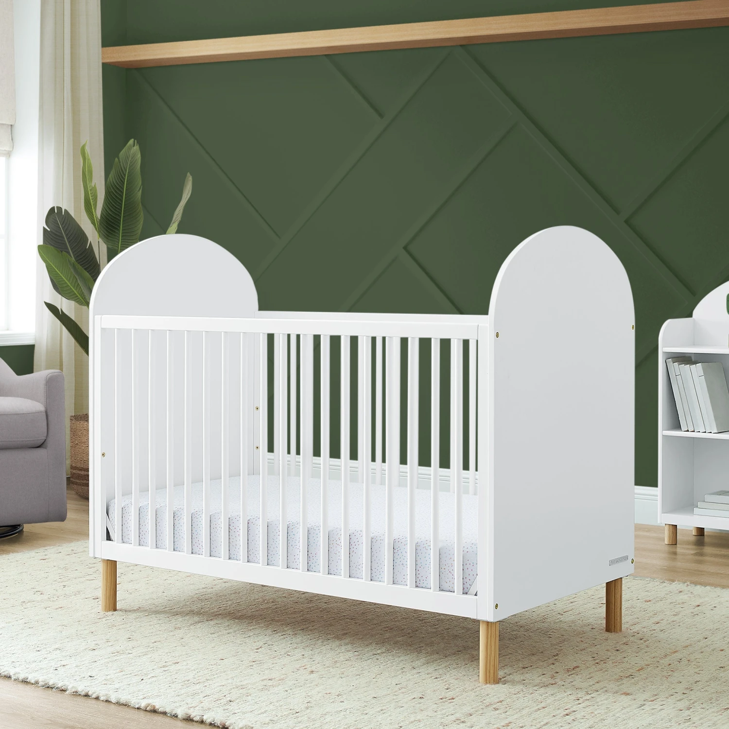 Delta Children Reese 4-in-1 Convertible Crib 7 Delta Children Reese 4-in-1 Convertible Crib - Image 7
