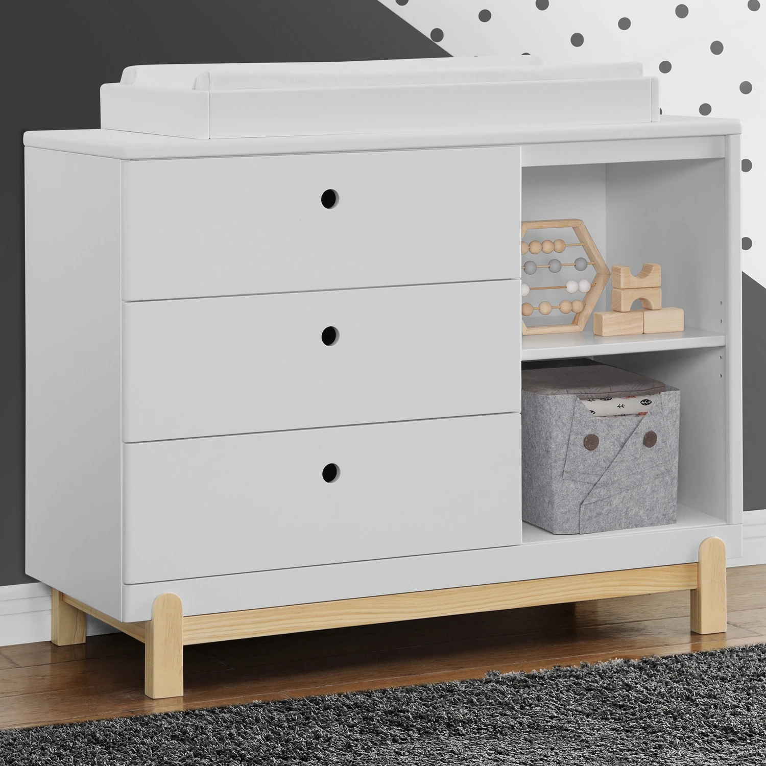 Delta Children Poppy 3 Drawer Dresser With Cubbies And Interlocking Drawers 5 Delta Children Poppy 3 Drawer Dresser With Cubbies And Interlocking Drawers - Image 5
