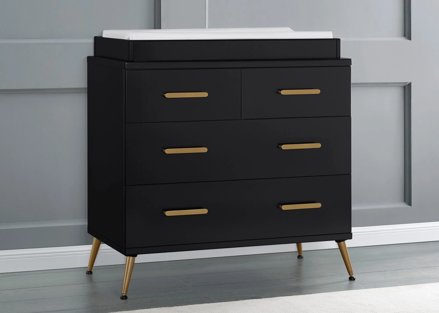 Delta Children Sloane 4 Drawer Dresser With Changing Top 5 Delta Children Sloane 4 Drawer Dresser With Changing Top - Image 5