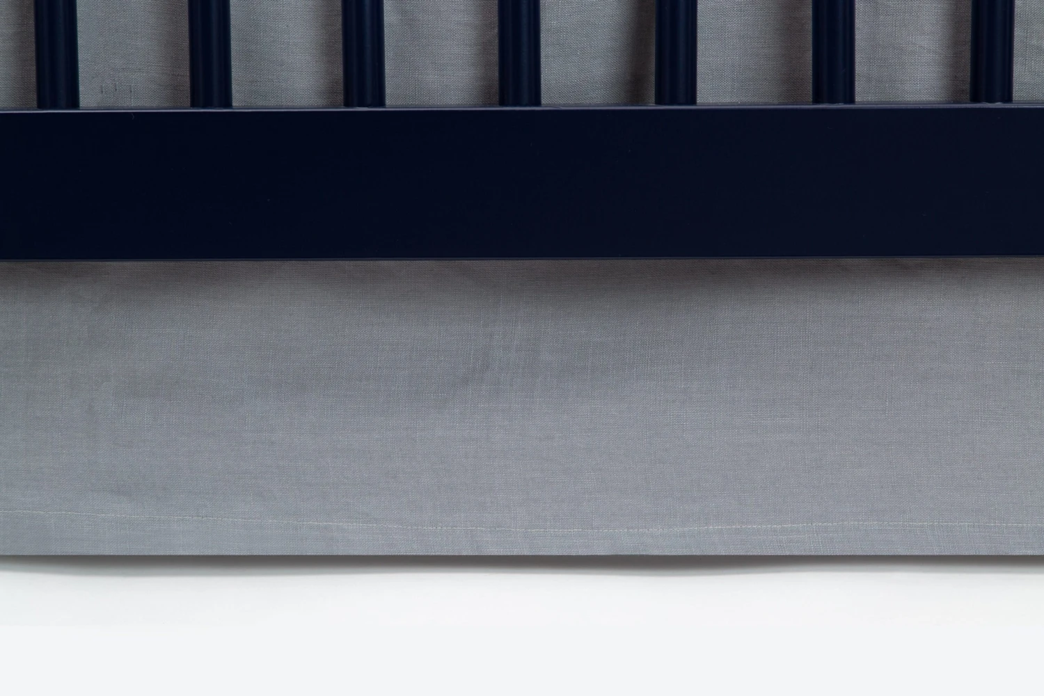 BabyGap Linen Crib Skirt 10 BabyGap Linen Crib Skirt - Image 10