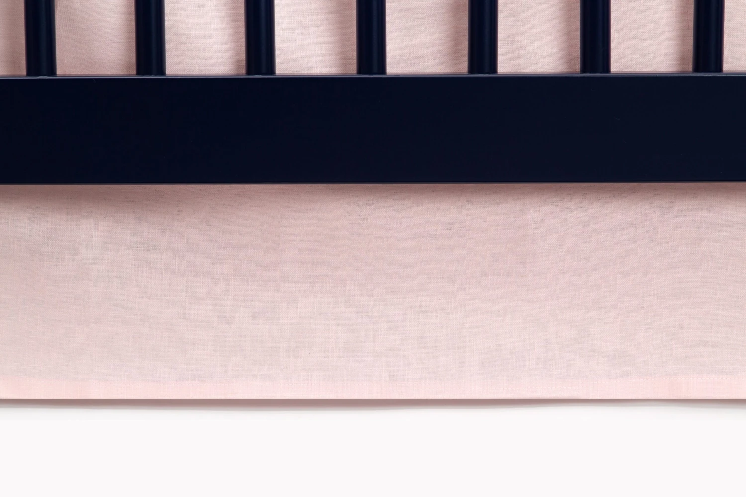 BabyGap Linen Crib Skirt 6 BabyGap Linen Crib Skirt - Image 6