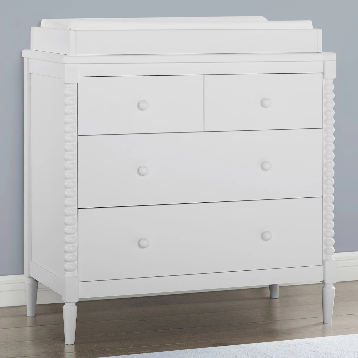 Delta Children Saint 4 Drawer Dresser With Changing Top 7 Delta Children Saint 4 Drawer Dresser With Changing Top - Image 7