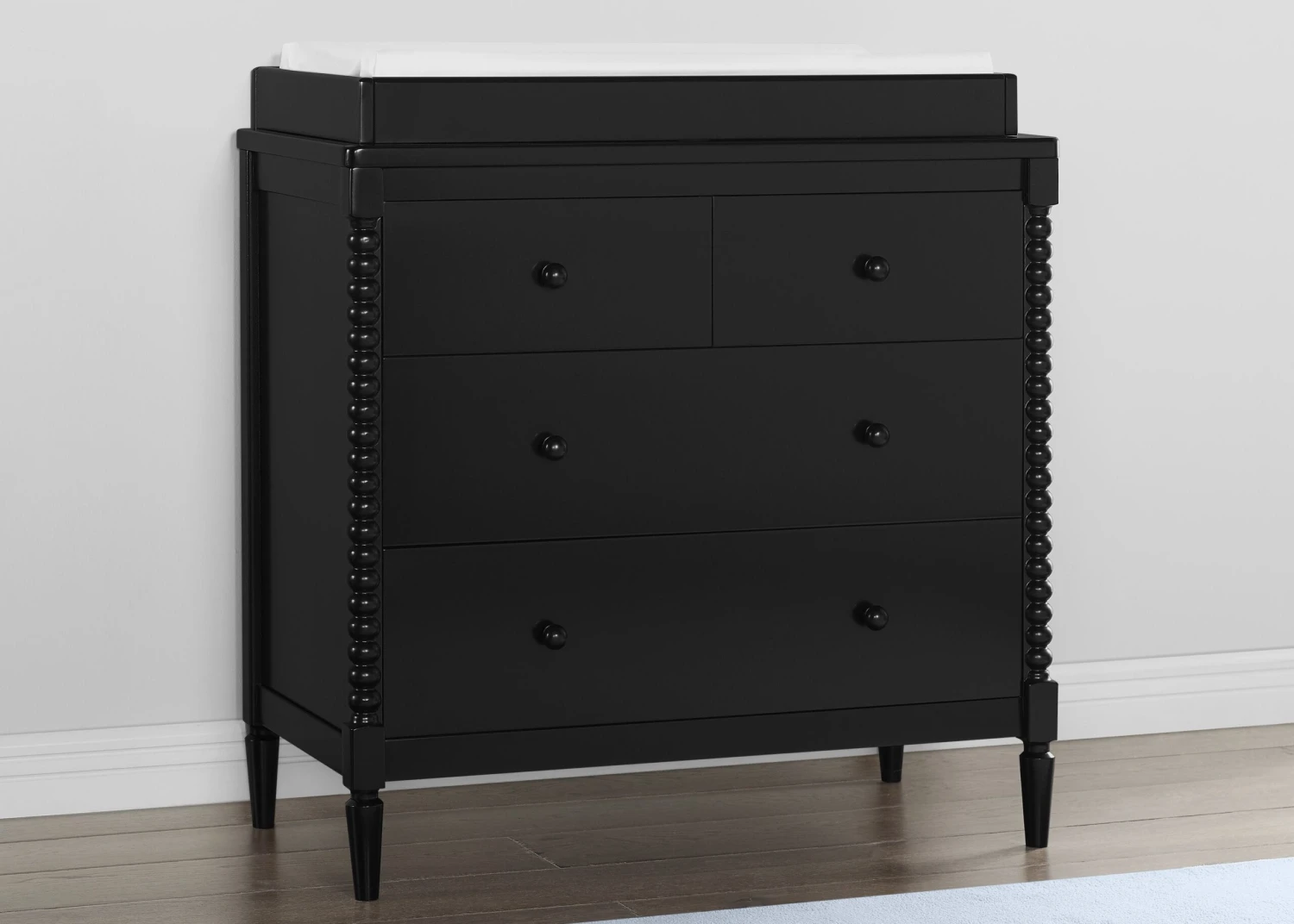 Delta Children Saint 4 Drawer Dresser With Changing Top 2 Delta Children Saint 4 Drawer Dresser With Changing Top - Image 2